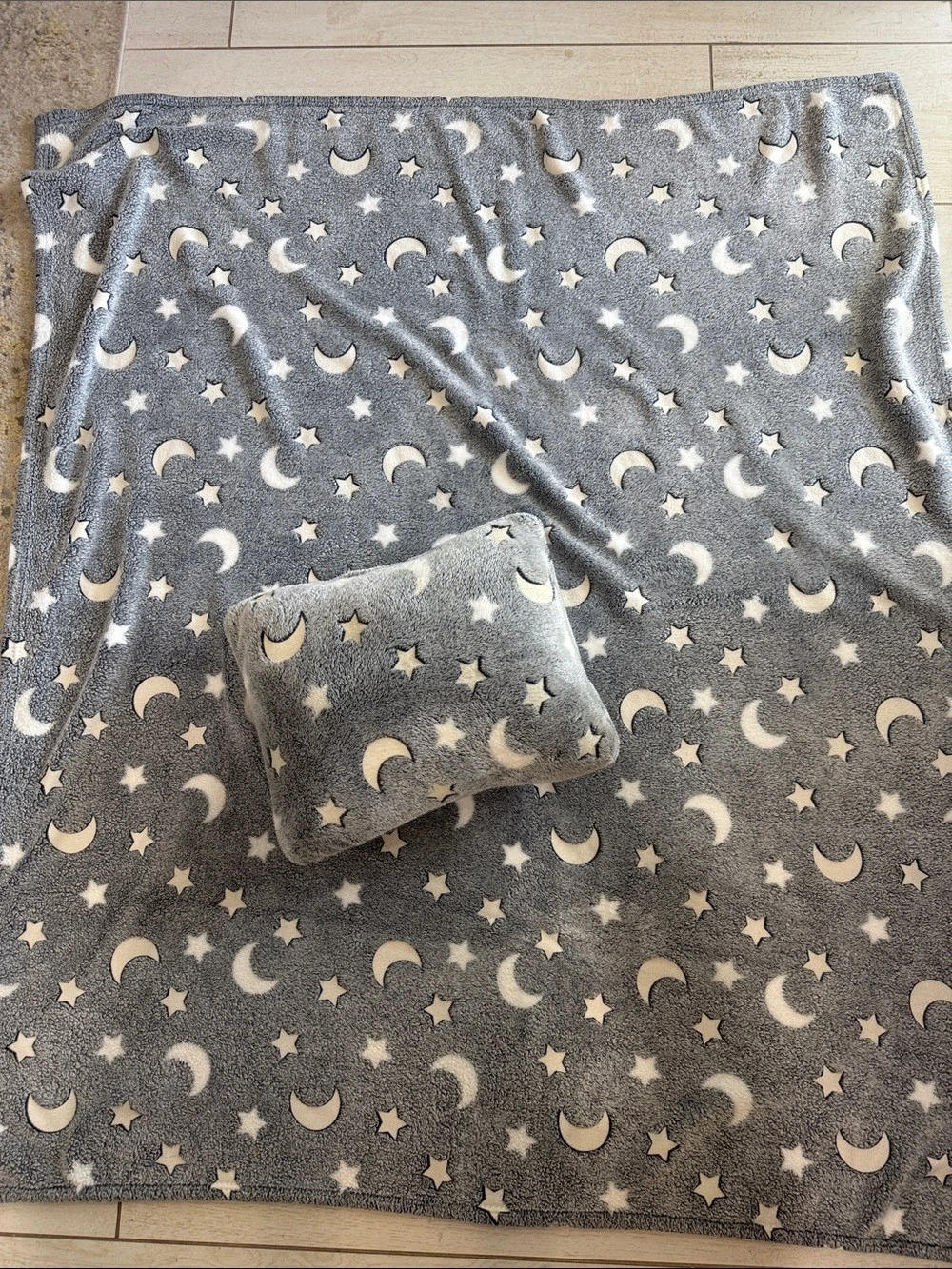 Plush Moon & Star Blanket Set Gray & Cream